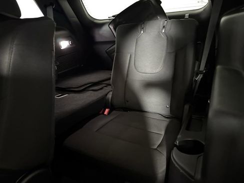 Used 2020 Ford Explorer XLT w/ Comfort Package image 23