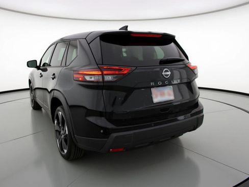 Used 2025 Nissan Rogue SV FWD image 6