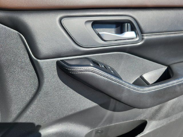 Certified 2022 Nissan Rogue SL AWD/4WD image 13