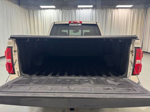Used 2015 GMC Sierra 1500 SLT AWD/4WD image 9