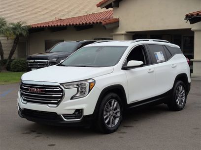 Used 2024 GMC Terrain SLT
