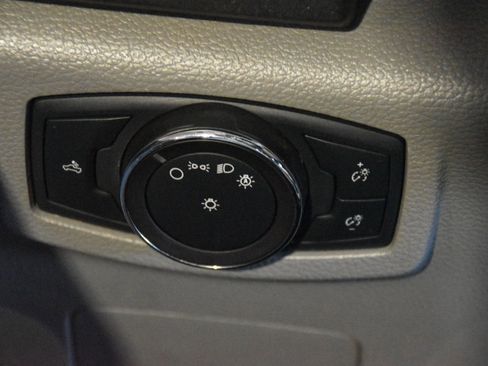 Used 2019 Ford F250 XL w/ STX Appearance Package image 31