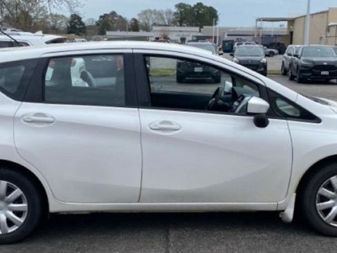 Used 2015 Nissan Versa Note SV FWD image 39