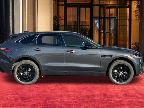 New 2026 Jaguar F-PACE R-Dynamic S image 9