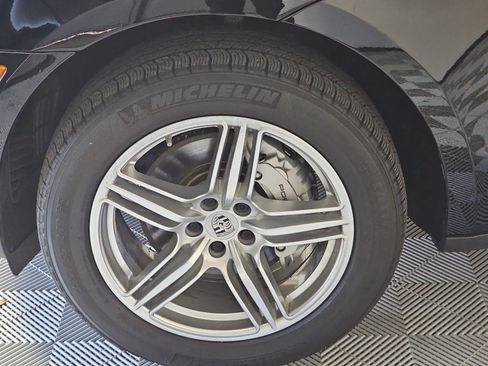 Used 2016 Porsche Macan S AWD/4WD image 10