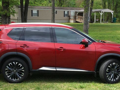 Used 2021 Nissan Rogue SL w/ Premium Package image 7