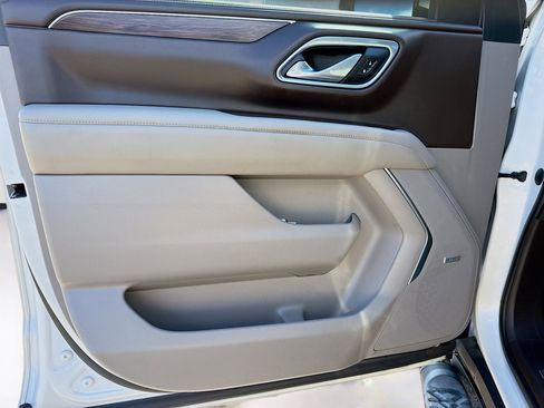 Used 2021 Chevrolet Tahoe Z71 w/ Z71 Signature Package image 24