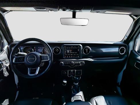 Used 2022 Jeep Wrangler Unlimited Sahara image 15