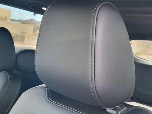 Used 2025 MAZDA CX-70 Plug-In Hybrid w/ Premium Plus image 12