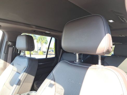 Used 2023 GMC Yukon Denali image 18