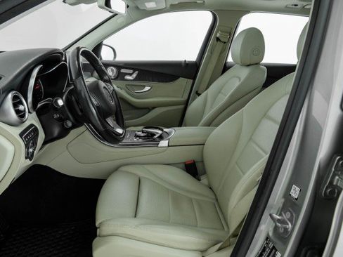 Used 2019 Mercedes-Benz GLC 300 4MATIC DRIVER ASSIST PKG PARKI image 28