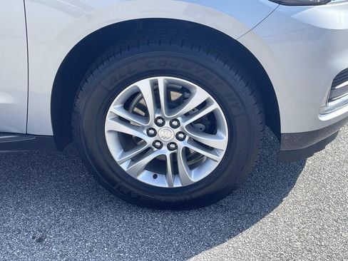 Used 2021 Buick Enclave Essence w/ Sound and Sites Package image 10