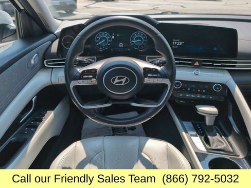 Used 2024 Hyundai Elantra Limited FWD image 14