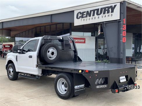 Used 2021 Ford F350 XL w/ Power Equipment Group RWD image 6