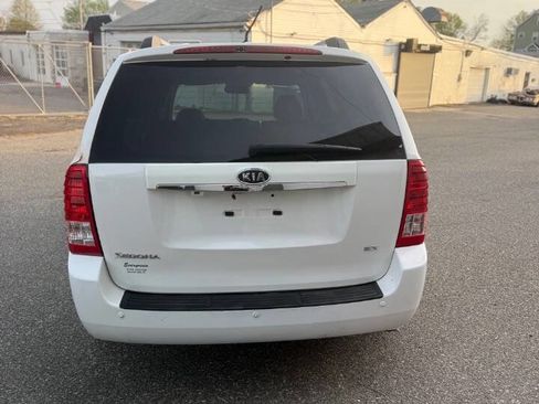 Used 2014 Kia Sedona EX w/ Luxury Package FWD image 6