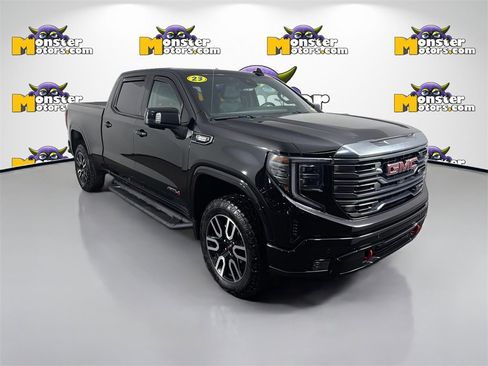 Used 2023 GMC Sierra 1500 AT4 w/ AT4 Premium Package image 3