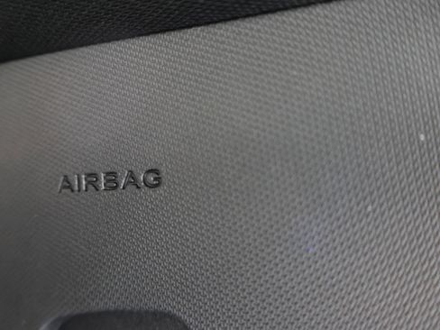 Used 2023 Ford Edge ST image 44