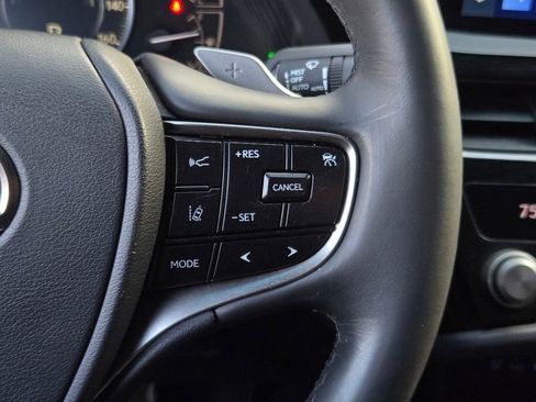 Used 2023 Lexus ES 300h w/ Premium Package image 23