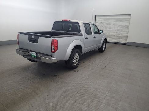 Used 2016 Nissan Frontier SV AWD/4WD image 9