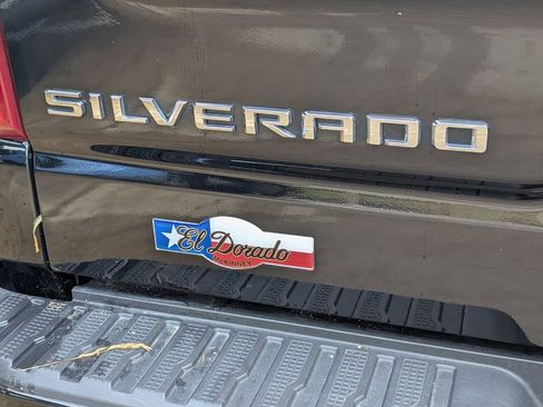 Certified 2022 Chevrolet Silverado 1500 Custom Trail Boss AWD/4WD image 27