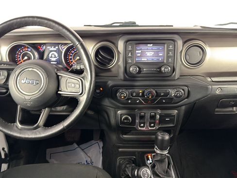 Used 2018 Jeep Wrangler Sport AWD/4WD image 23