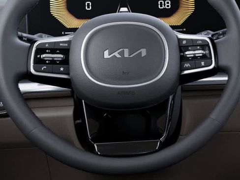 New 2026 Kia Carnival FWD image 22