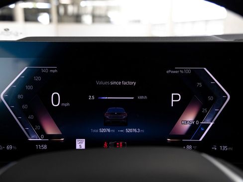Used 2023 BMW i4 eDrive40 w/ Premium Package RWD image 10