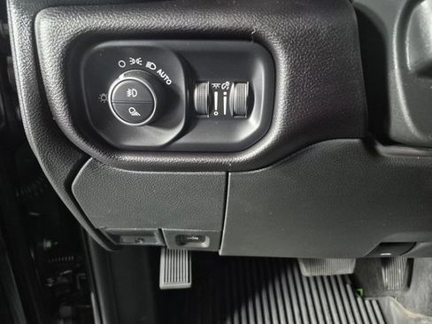 Used 2023 RAM 3500 Laramie AWD/4WD image 18