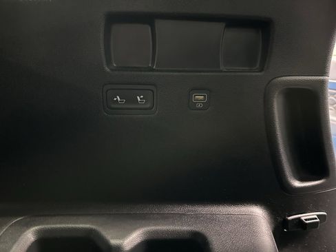 Used 2021 Hyundai Palisade Calligraphy image 31