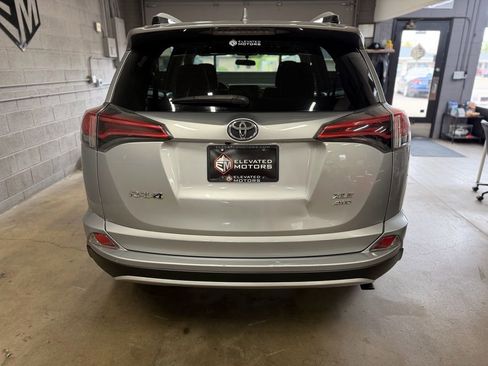 Used 2016 Toyota RAV4 XLE AWD/4WD image 6