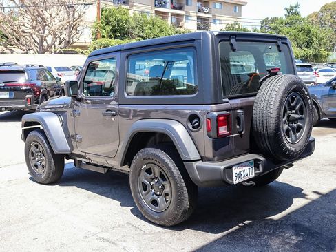 Used 2026 Jeep Wrangler Sport AWD/4WD image 7