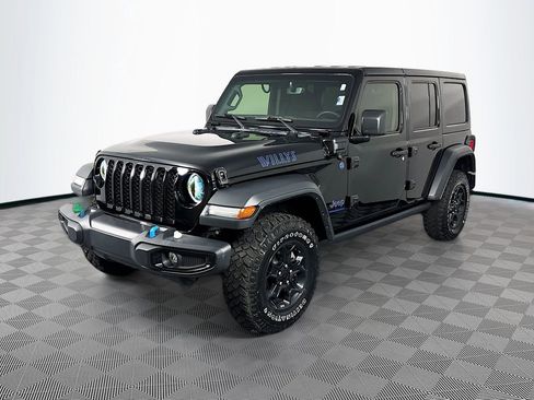 Used 2023 Jeep Wrangler Unlimited w/ 8.4" Radio Group AWD/4WD image 3