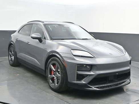 New 2025 Porsche Macan Turbo Electric image 8