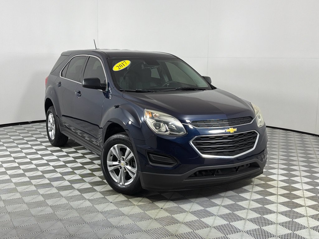 Used 2017 Chevrolet Equinox LS FWD image 2
