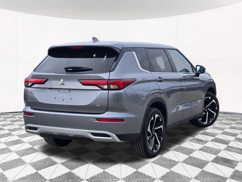 Used 2024 Mitsubishi Outlander SE image 15