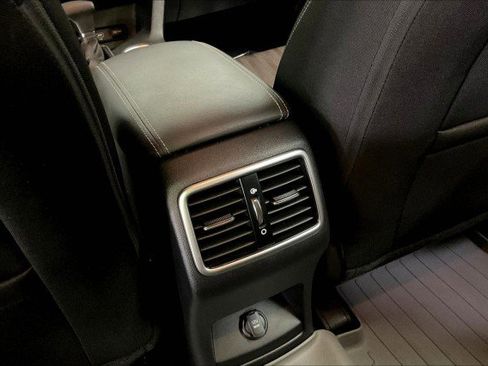 Used 2020 Kia Sportage LX image 34