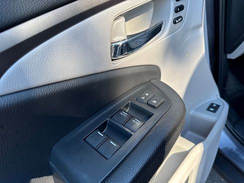 Used 2022 Honda Pilot EX-L image 11