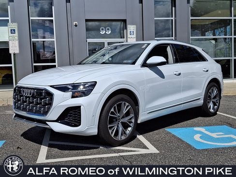 Used 2025 Audi Q8 Premium Plus AWD/4WD image 1