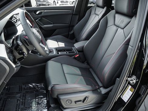 New 2025 Audi Q3 2.0T Premium Plus image 9