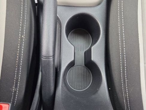 Used 2024 Hyundai Venue SEL image 19