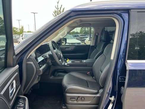 Used 2025 INFINITI QX80 Luxe RWD image 27