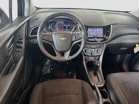 Used 2019 Chevrolet Trax LS FWD image 16