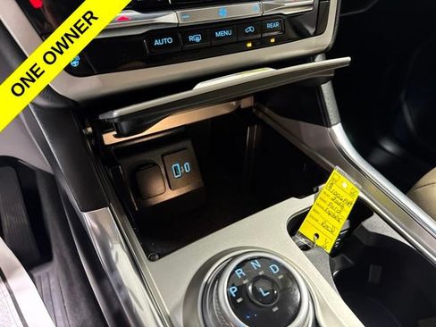 Used 2022 Ford Explorer XLT w/ Equipment Group 202A AWD/4WD image 20