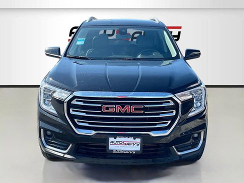 Used 2023 GMC Terrain SLT image 2