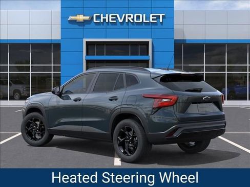 New 2026 Chevrolet Trax LT w/ Driver Confidence Package FWD image 3