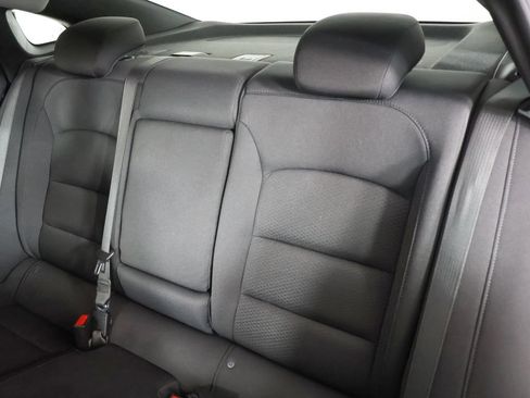 Used 2025 Chevrolet Malibu LT FWD image 30