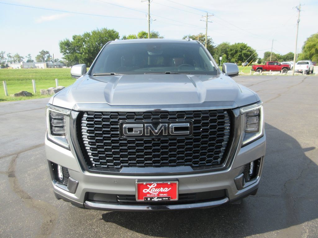 Certified 2023 GMC Yukon Denali Ultimate AWD/4WD image 13