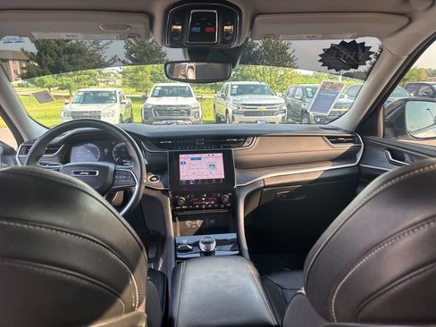 Used 2022 Jeep Grand Cherokee L Limited image 43