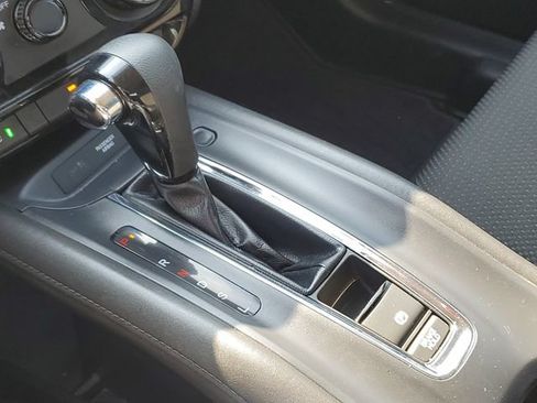 Used 2022 Honda HR-V LX image 26