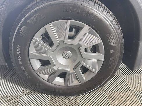 Certified 2025 Nissan Kicks S w/ Charging Package AWD/4WD image 26